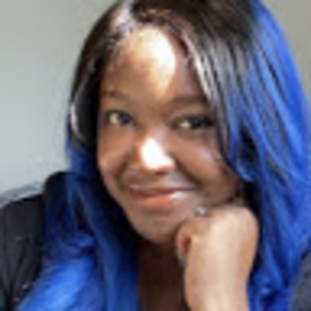 Meet your Posher, Latoya